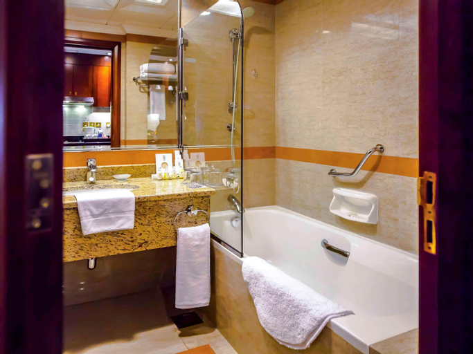 Bathroom 17