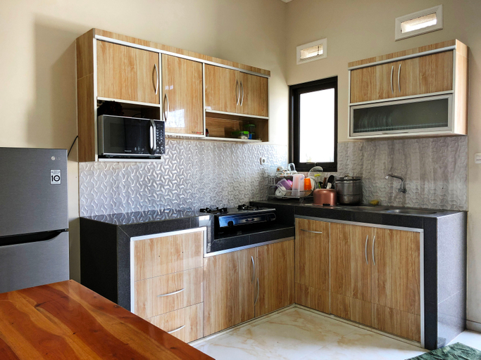 Dining Room, Playreds G-Home, Malang