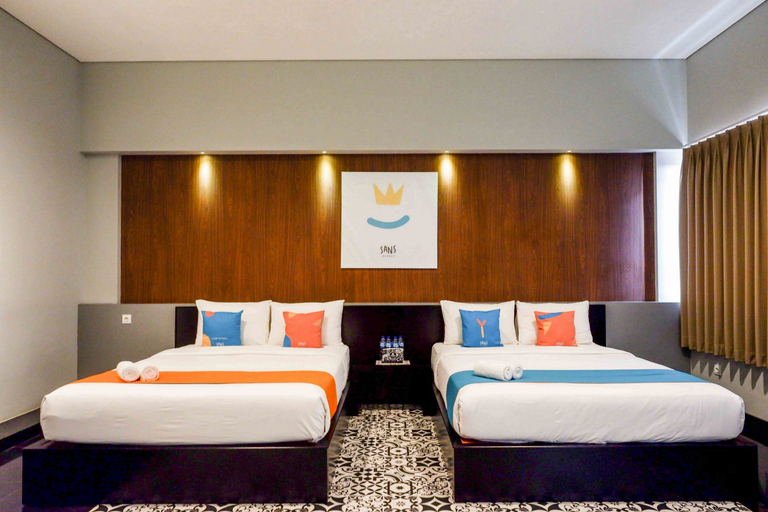 Bedroom 5, Sans Hotel Empress Simpang Lima, Semarang