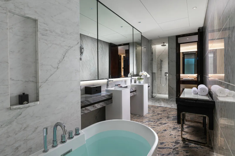 Bathroom 5, Wyndham Grand Taixing Downtown, Nantong