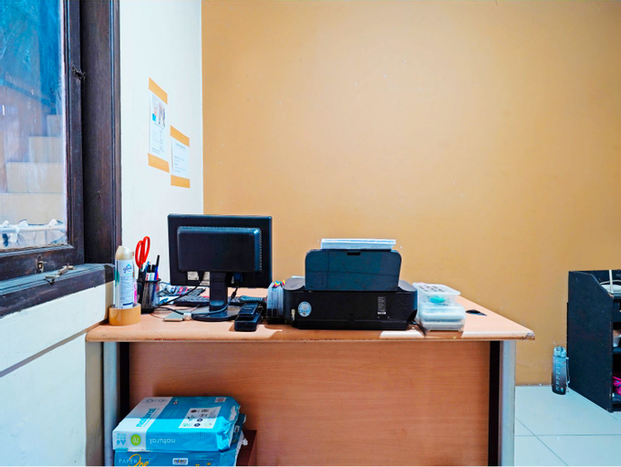 Others 5, SPOT ON 91602 Red House Rents Syariah, Bandung