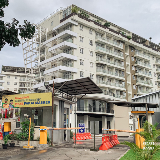 Exterior & Views 3, Gateway Pasteur Apartment by Secret Rooms, Bandung