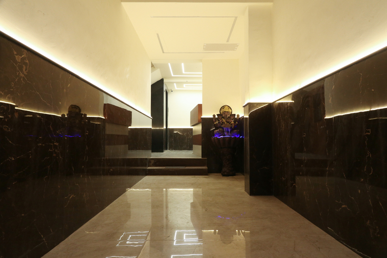 Public Area 2, THE LAKE HOTEL, Kolkata