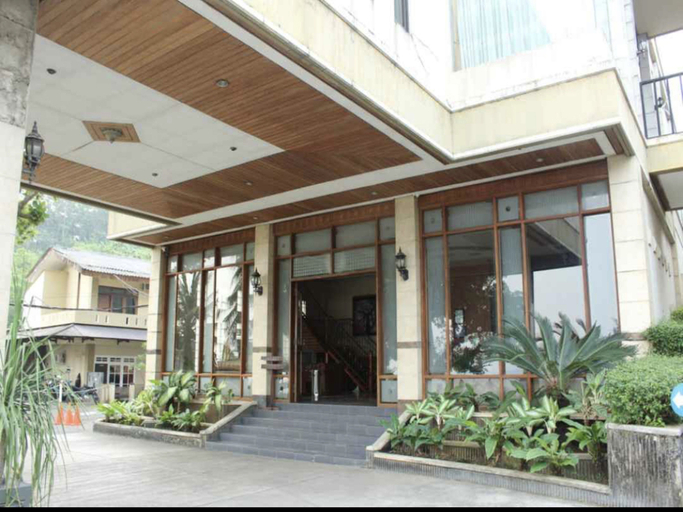 Exterior & Views 1, Karang Sari Hotel, Sukabumi
