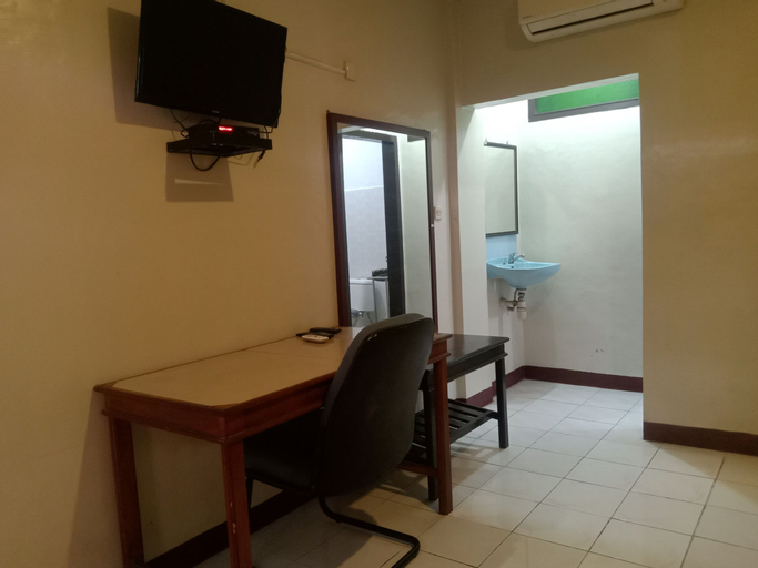 Bedroom 3, Hotel Cadaka, Kebumen