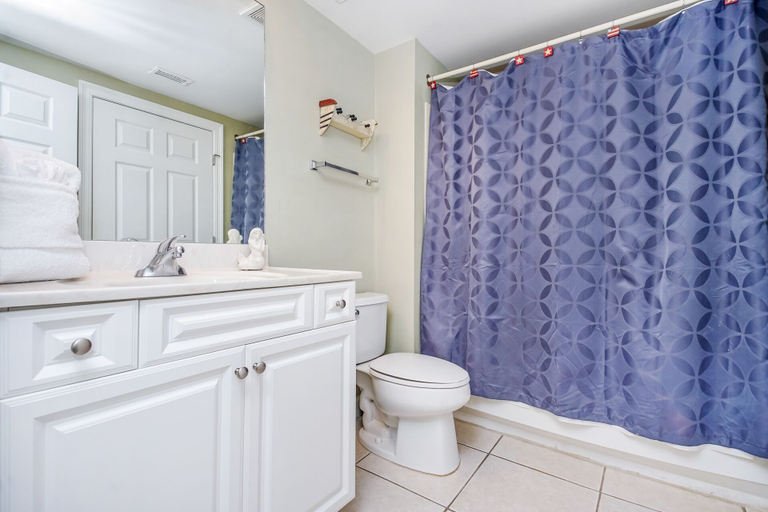 Bathroom 4, Sterling Shores 917 by Best Beach Getaways, Okaloosa