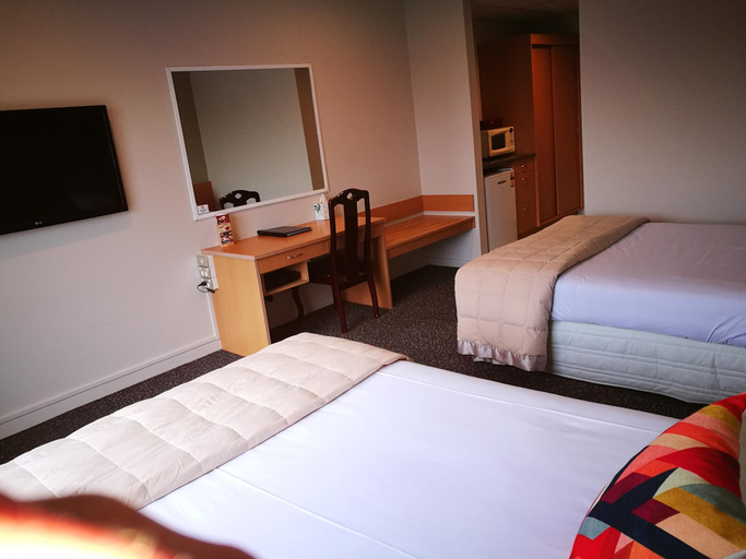 Bedroom 4, The Garden Hotel and Restaurant, Christchurch