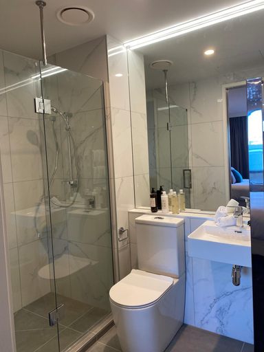 Bathroom 4, Christchurch City Hotel, Christchurch