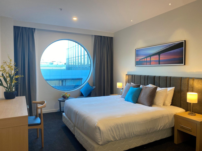 Bedroom 2, Christchurch City Hotel, Christchurch