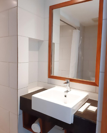 Bathroom 20