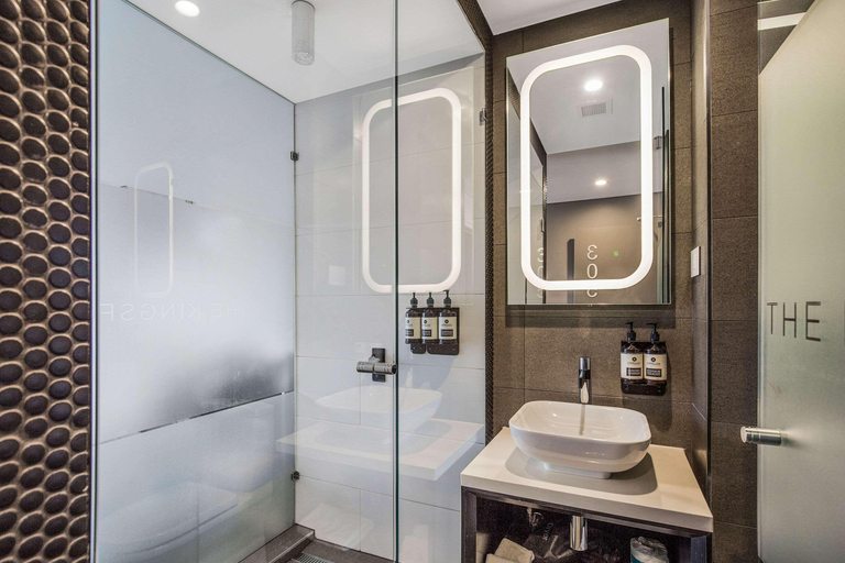 Bathroom 4, The Kingsford an Ascend Hotel Collection, Hamilton