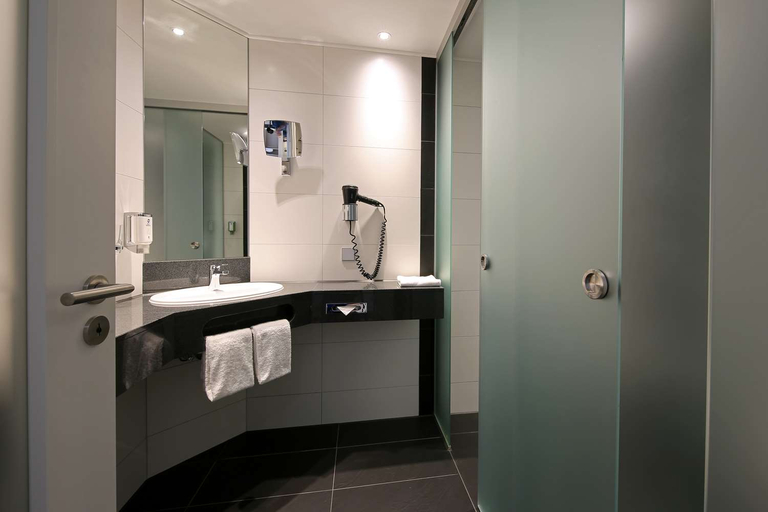Bathroom 4, Best Western Premier Hotel Alte Muehle, Gifhorn