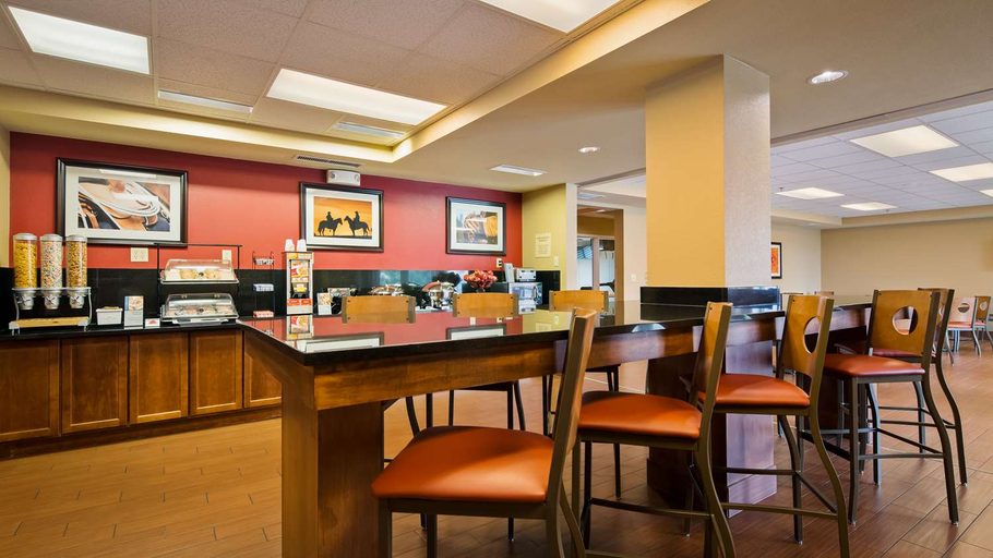 Food & Drinks 5, Quality Inn Blackwell OK, Kay