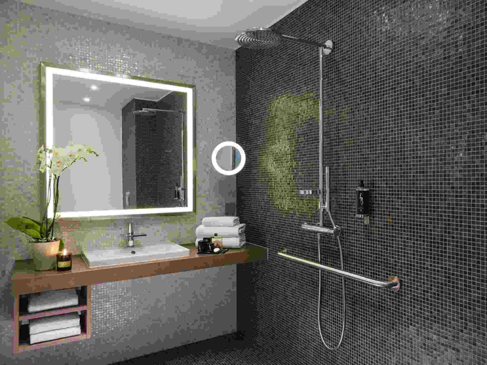 Bathroom, Resort Barrière Ribeauvillé, Haut-Rhin