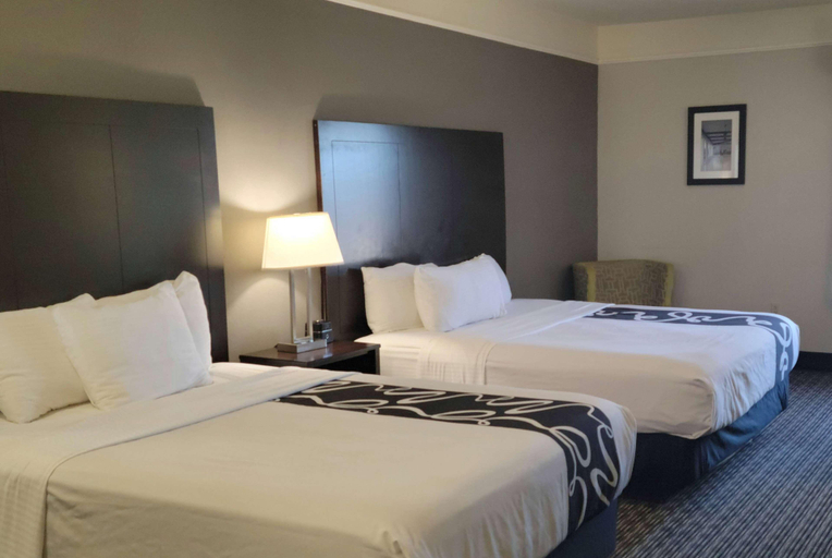 Bedroom 3, La Quinta Inn & Suites Beaumont West, Jefferson