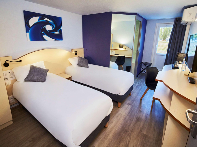Bedroom 13