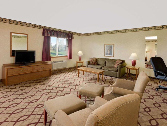 Public Area 2, Days Inn by Wyndham North Sioux City, Union