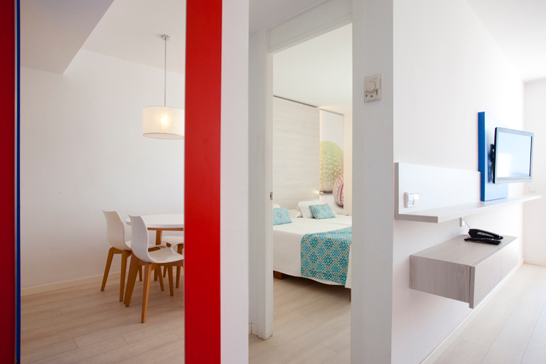 Bedroom 4, Aparthotel Novo Mar, Baleares