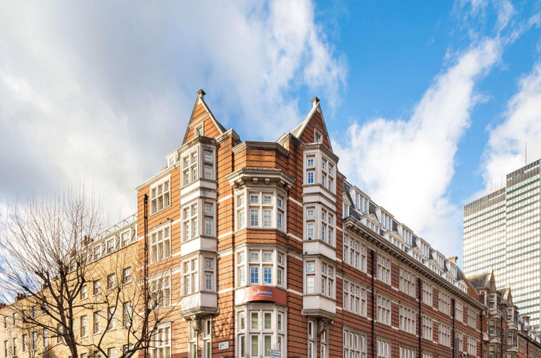 Exterior & Views 2, Radisson Blu Hotel, London Euston Square, London