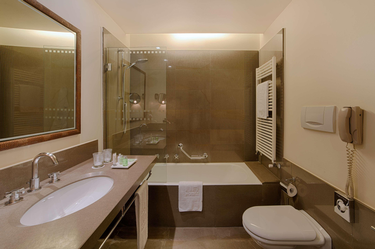 Bathroom 4