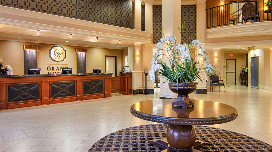 Public Area 2, Grand Hotel at Bridgeport, Washington