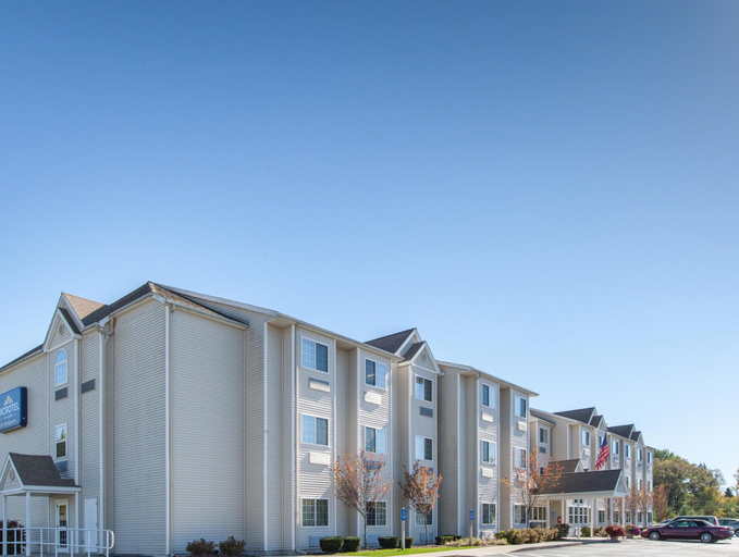 Exterior & Views 2, Microtel Inn & Suites by Wyndham Johnstown, Fulton