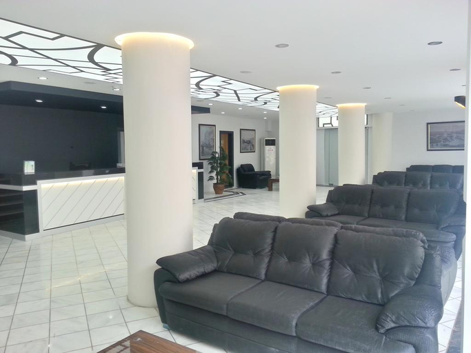 Public Area 3, Ismira, Konak