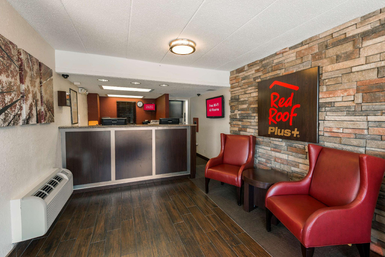 Public Area 5, Red Roof Plus+ St Louis - Forest Park/ Hampton Ave, Saint Louis