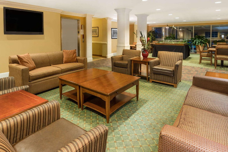 Public Area 2, Hawthorn Suites by Wyndham Columbus Fort Benning, Muscogee