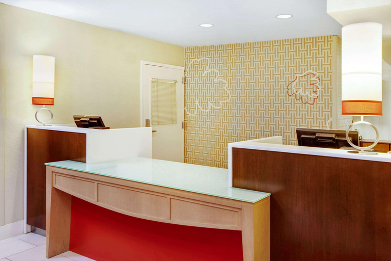 Public Area 2, Mainstay Suites Greensboro, Guilford