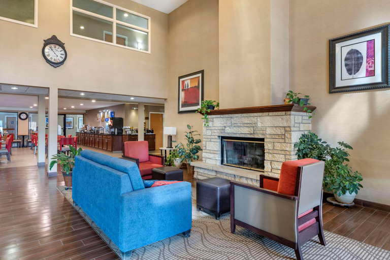 Public Area 2, Comfort Inn & Suites Black River Falls I-94, Jackson