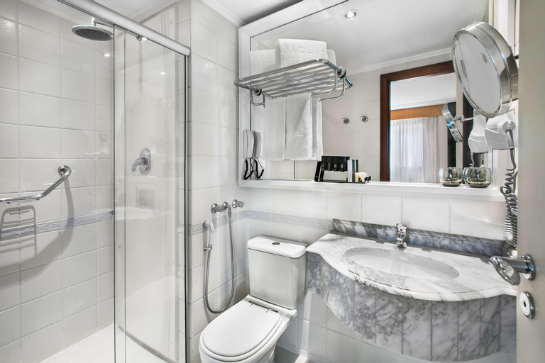 Bathroom 29