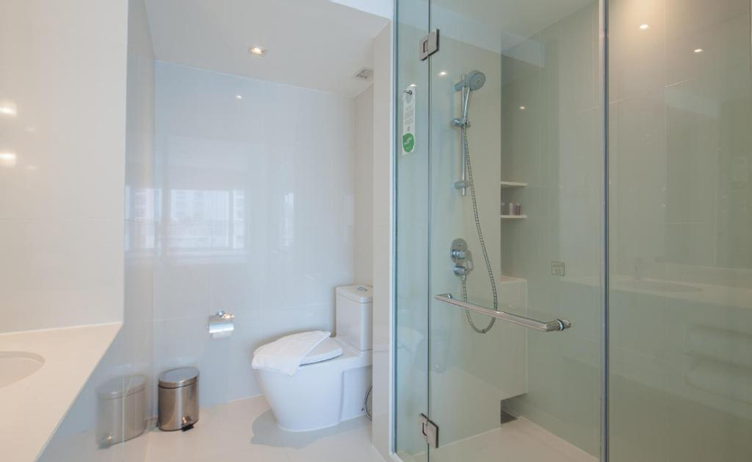 Bathroom 27