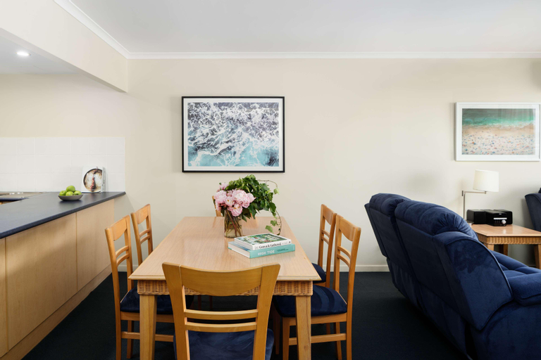 Dining Room 6