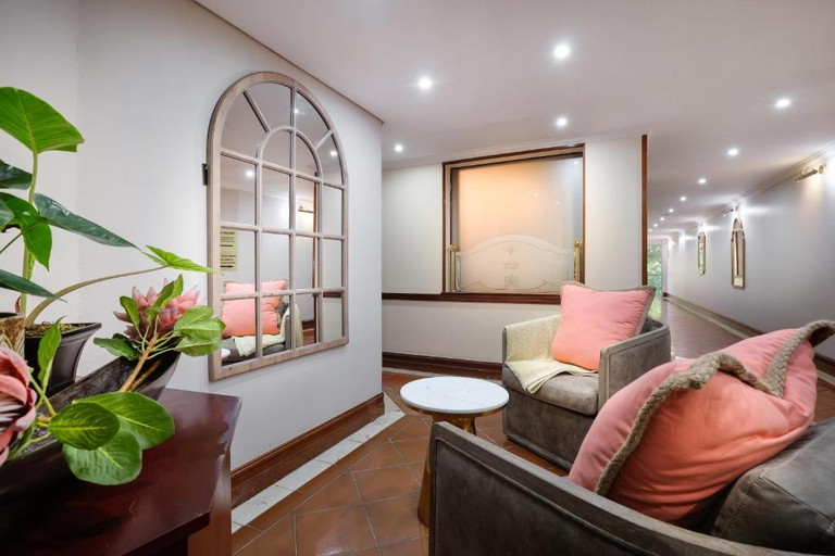 Public Area 4, Protea Hotel by Marriott Johannesburg Balalaika Sandton, City of Johannesburg