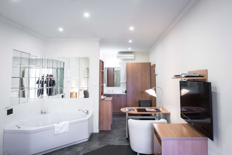 Bedroom 4, Best Western Melbourne Airport, Melbourne