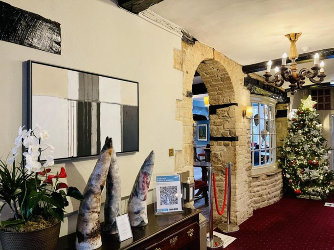 Public Area 3, Macdonald Bear Hotel, Oxfordshire