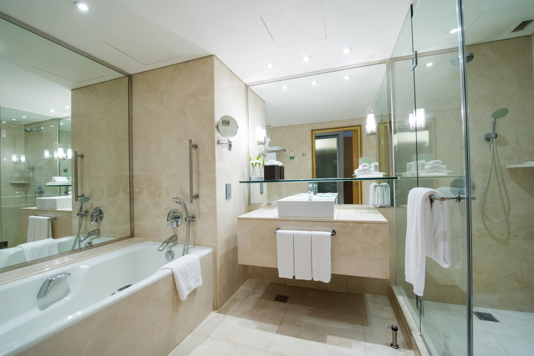 Bathroom 23