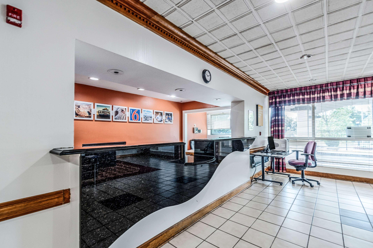 Public Area 2, Motel 6 Dumfries, VA, Prince William