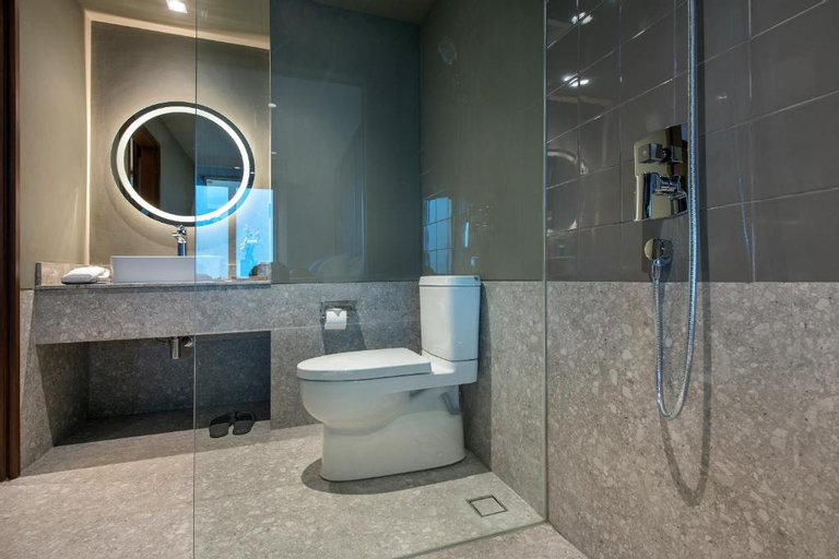 Bathroom 21