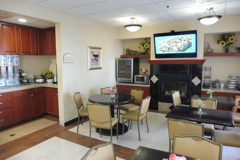 Food & Drinks, Red Roof Inn & Suites Galloway, Atlantic