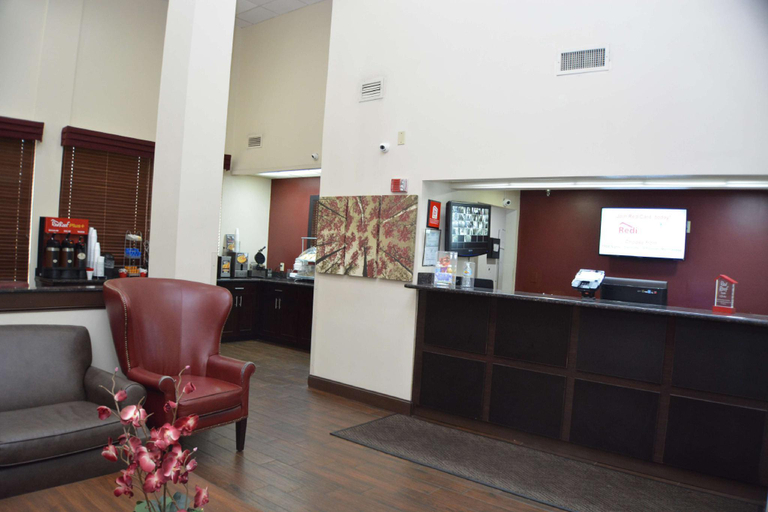 Public Area 2, Red Roof PLUS+ & Suites Chattanooga - Downtown, Hamilton