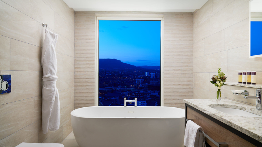 Bathroom, Grand Central Hotel, Belfast