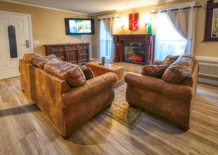 Public Area, Lantern Light Inn - Romantic Getaway, Yavapai