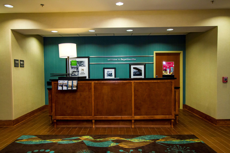 Public Area 3, Hampton Inn Fayetteville, Lincoln