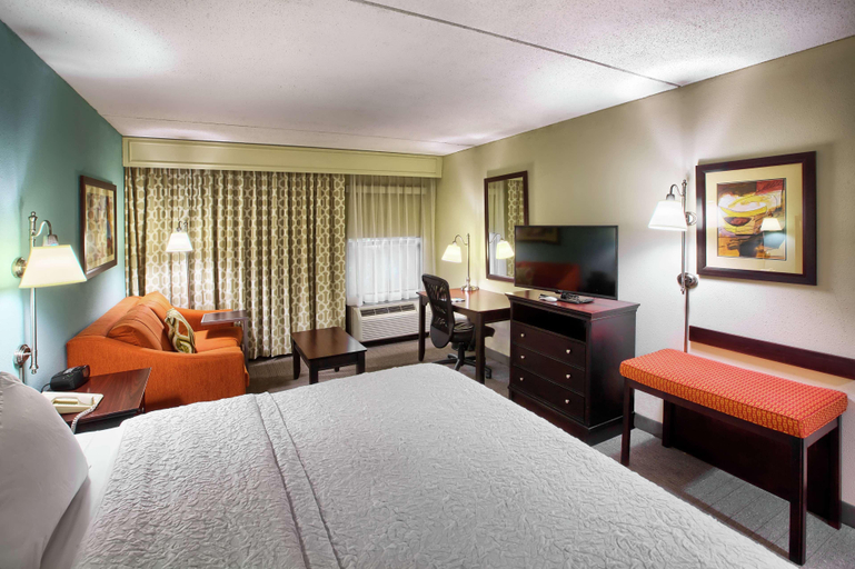 Bedroom 3, Hampton Inn Raleigh- Garner, Wake