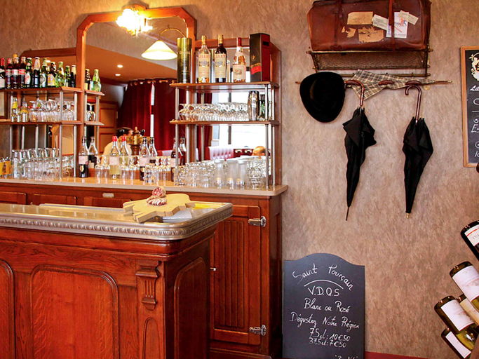 Food & Drinks 5, B&B HOTEL Montluçon Centre, Allier