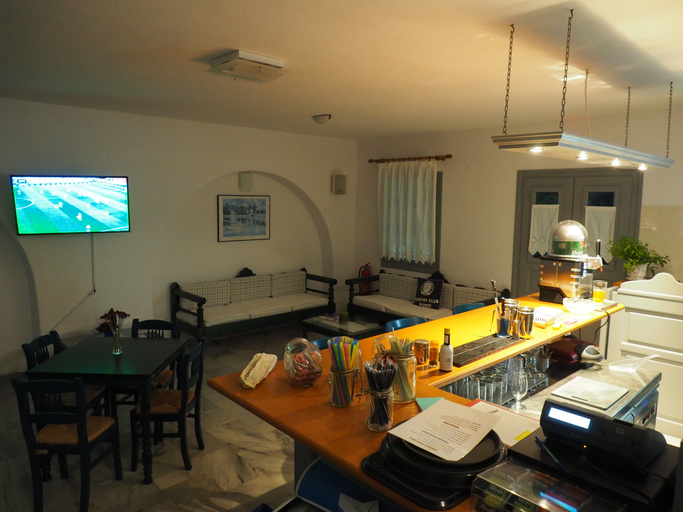 Food & Drinks 5, Paros Inn Seafront, South Aegean