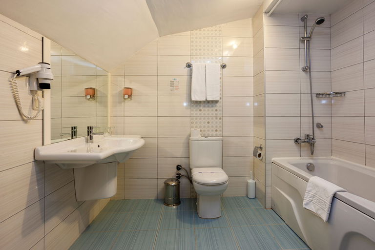 Bathroom 5, Dosi Hotel, Manavgat