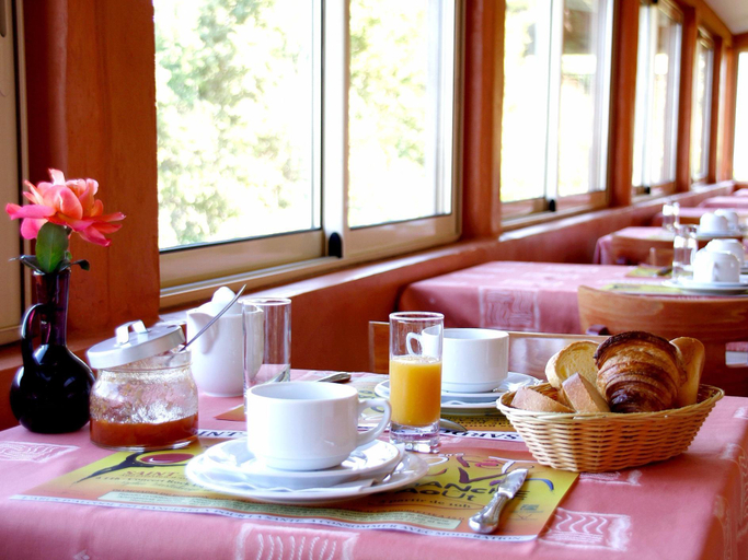 Food & Drinks 5, Hotel Des Cretes De Pignols, Tarn-et-Garonne
